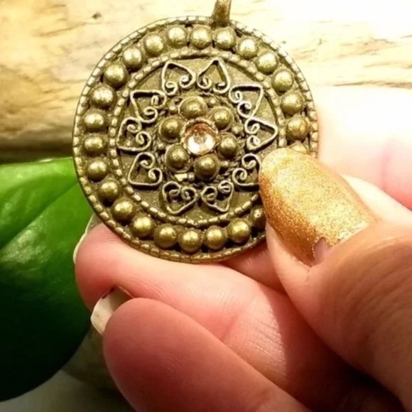 Byzantine Mystical Antique Look Gold Tone Necklace - Picture 5 of 7